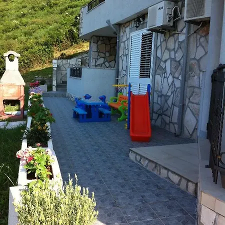 Lägenhet Spas Budva