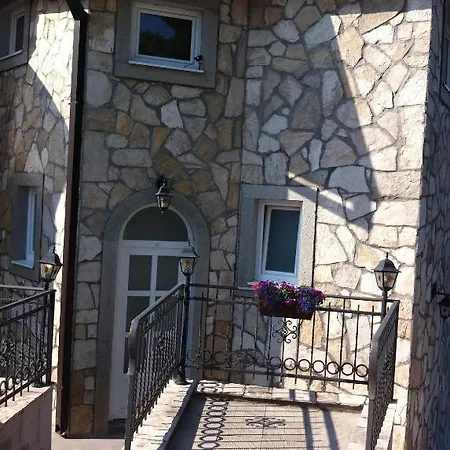 Spas Lägenhet Budva